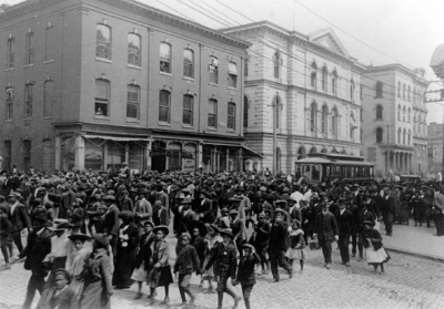 A celebration of Juneteenth, also known as Freedom Day or Jubilee Day, took place in Richmond, Virginia, around 1905.