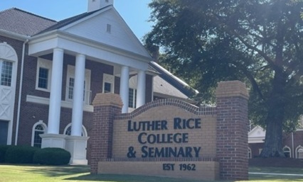 Christian college students gain access to financial aid program after ban