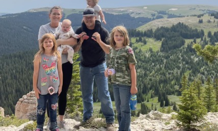 Mother shoots self, 4 daughters in head; father asks world to pray for lone survivor