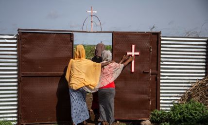 Trump admin. cuts 92% of foreign aid contracts; Christian aid groups react