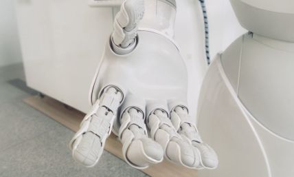 AI counterfeits: Kids falling in love with robots is a real trend