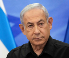 Protest leader apologizes for comparing Netanyahu to Hitler; protesters clash with police