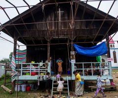 Military sets fire to cathedral amid increasing attacks on Christians in Myanmar