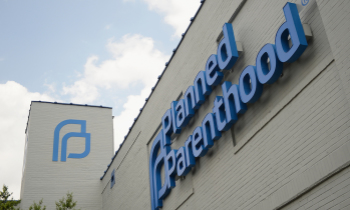 Planned Parenthood executive salaries continue to increase; many pulling in over $500K: report 